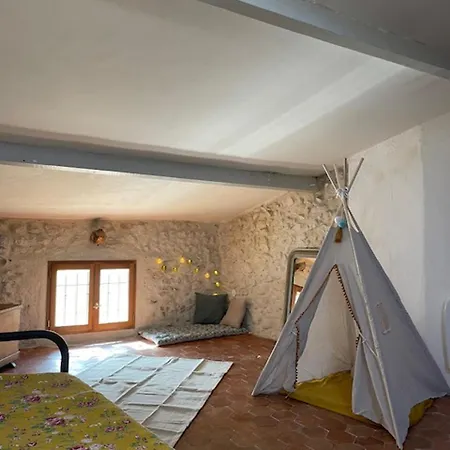 Maison De Village Centre Hébergement de vacances *